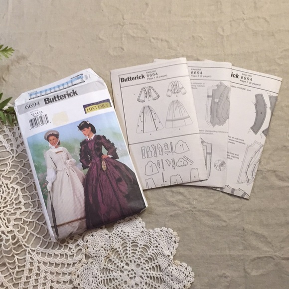 Victorian Era Style Costume Dress Pattern Unused - Picture 15 of 16